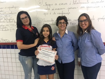 Entrega dos Certificados de Honra ao Mérito I Bimestre