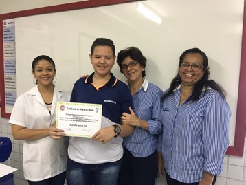 Entrega dos Certificados de Honra ao Mérito I Bimestre