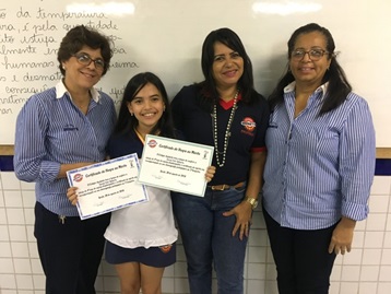 Entrega dos Certificados de Honra ao Mérito II Bimestre