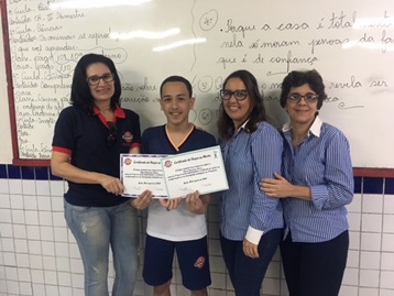 Entrega dos Certificados de Honra ao Mérito II Bimestre