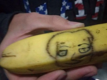 Tatuagem na banana -Arte Efêmera