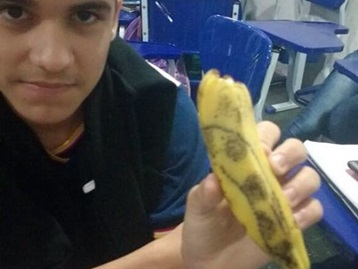 Tatuagem na banana -Arte Efêmera