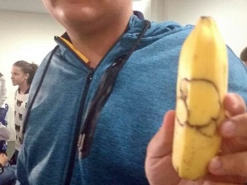 Tatuagem na banana -Arte Efêmera