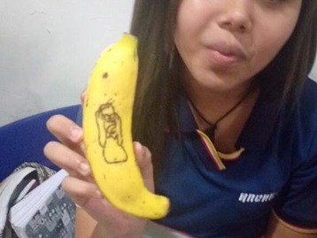 Tatuagem na banana -Arte Efêmera